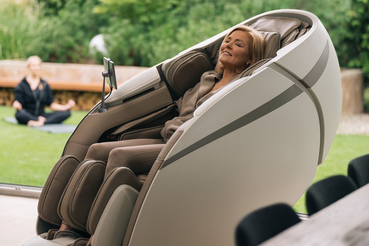 Fotel masujący dla seniora - relaks i lepsze samopoczucie w domu